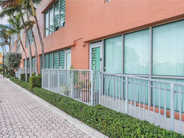 Undisclosed Address #A11908939, Hollywood FL 33020