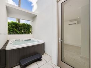 515 Valencia Ave 1301, Coral Gables FL 33134