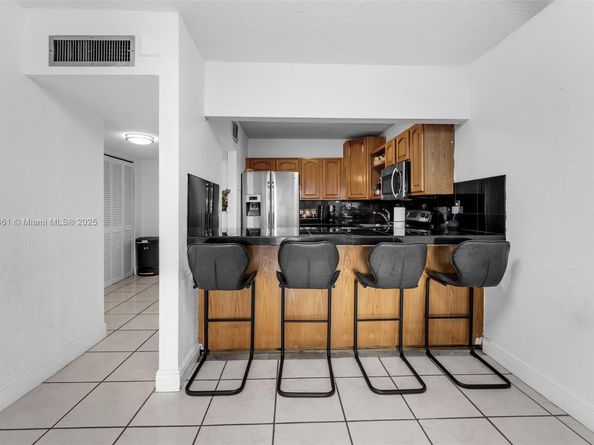 9000 SW 24th St 223C, Miami FL 33165
