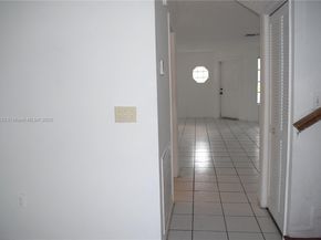 9745 NW 37th St 9745, Sunrise FL 33351