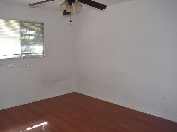 9745 NW 37th St 9745, Sunrise FL 33351