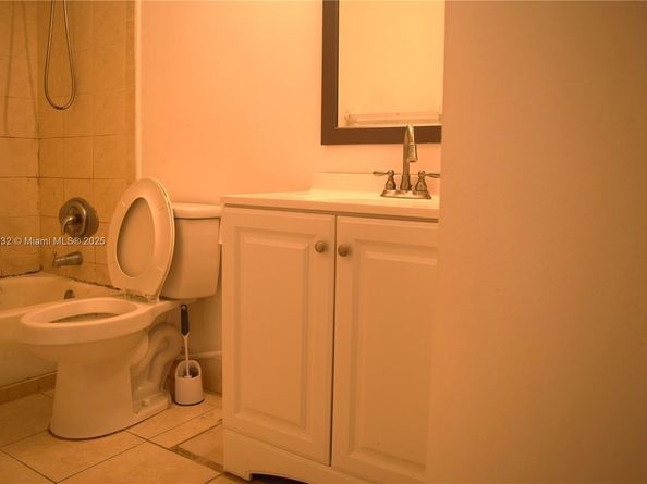 9745 NW 37th St 9745, Sunrise FL 33351