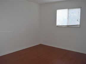 9745 NW 37th St 9745, Sunrise FL 33351