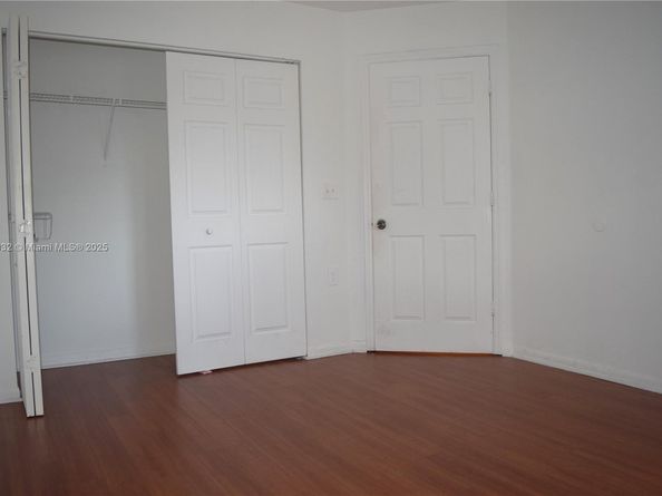 9745 NW 37th St 9745, Sunrise FL 33351