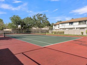 9745 NW 37th St 9745, Sunrise FL 33351