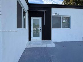 19800 NW Miami Ct, Miami Gardens FL 33169