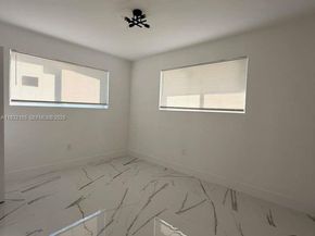 19800 NW Miami Ct, Miami Gardens FL 33169