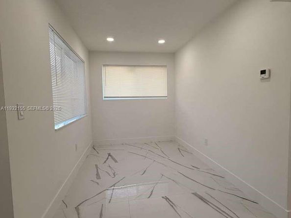 19800 NW Miami Ct, Miami Gardens FL 33169