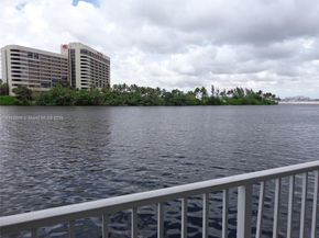 5091 NW 7th St 711, Miami FL 33126