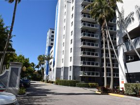 5091 NW 7th St 711, Miami FL 33126