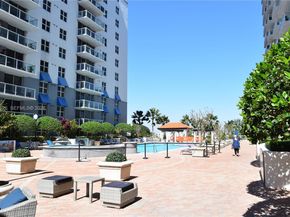 5091 NW 7th St 711, Miami FL 33126