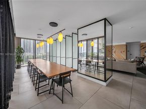 121 NE 34th St L606, Miami FL 33137