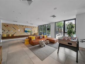 121 NE 34th St L606, Miami FL 33137
