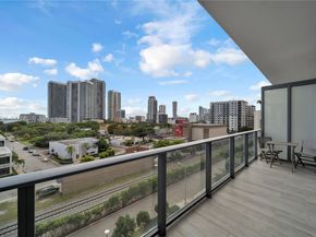 121 NE 34th St L606, Miami FL 33137