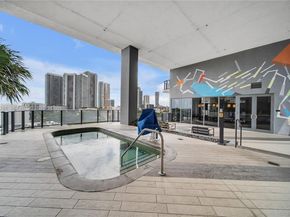 121 NE 34th St L606, Miami FL 33137