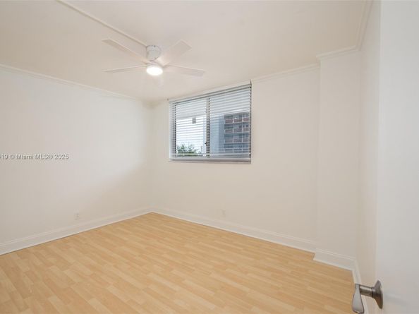 3703 NE 166th St 408, North Miami Beach FL 33160