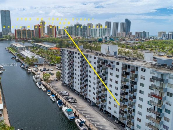 3703 NE 166th St 408, North Miami Beach FL 33160
