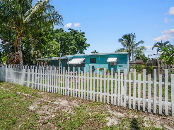 3120 NE 13th Ave, Pompano Beach FL 33064