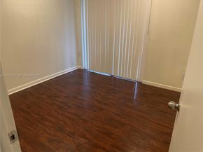 819 NE 199th St 6205, Miami FL 33179