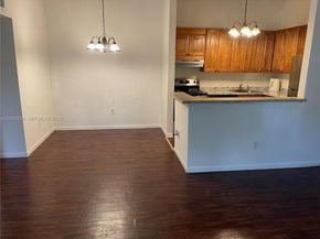 819 NE 199th St 6205, Miami FL 33179