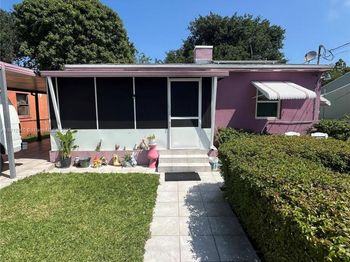 1733 NW 40th St