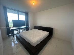 16385 Biscayne Blvd 2020, North Miami Beach FL 33160