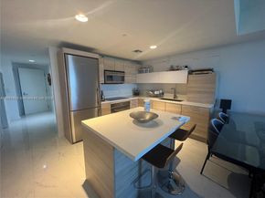 16385 Biscayne Blvd 2020, North Miami Beach FL 33160