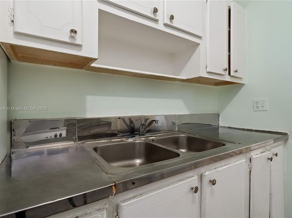 1420 Atlantic Shores Blvd 340, Hallandale Beach FL 33009