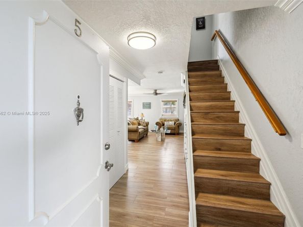 3862 NE 171st St E, North Miami Beach FL 33160