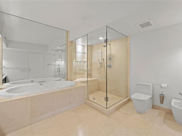 450 Alton Rd 2703, Miami Beach FL 33139