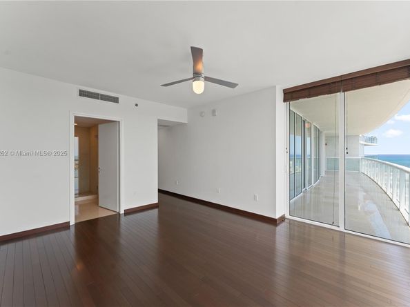 450 Alton Rd 2703, Miami Beach FL 33139