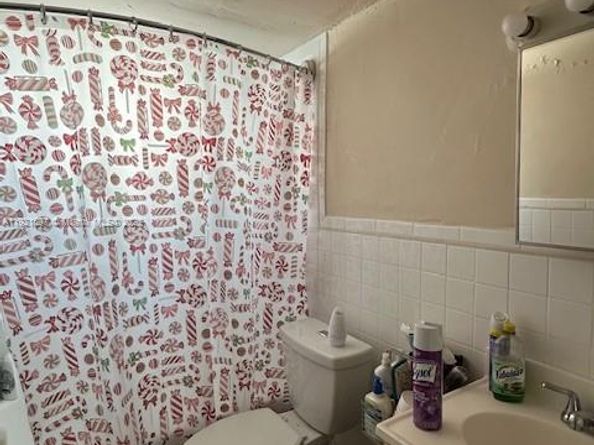 13655 NE 10th Ave 210, North Miami FL 33161