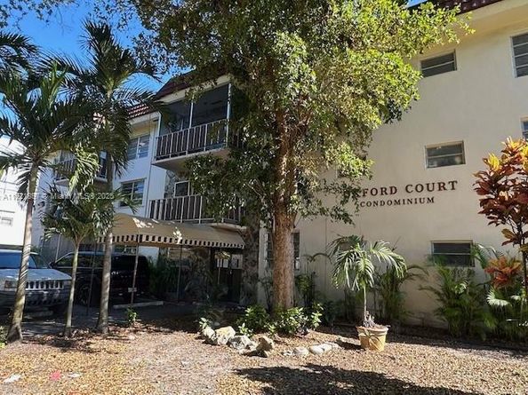 13655 NE 10th Ave 210, North Miami FL 33161