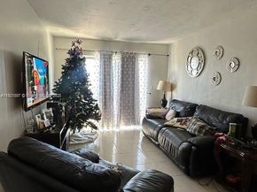 13655 NE 10th Ave 210, North Miami FL 33161