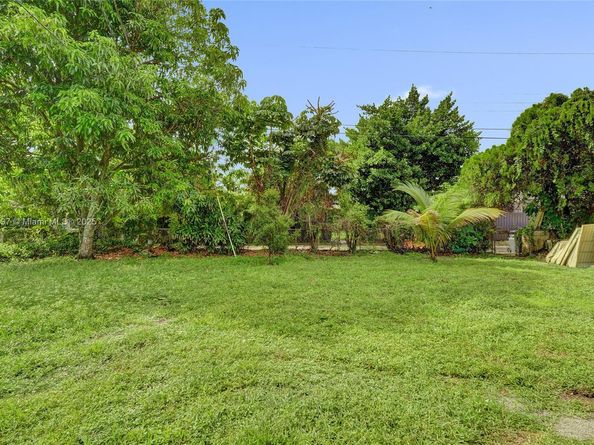 3330 Taft St, Hollywood FL 33021