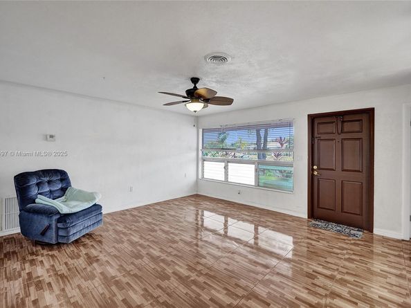 3330 Taft St, Hollywood FL 33021