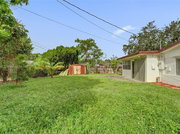 3330 Taft St, Hollywood FL 33021