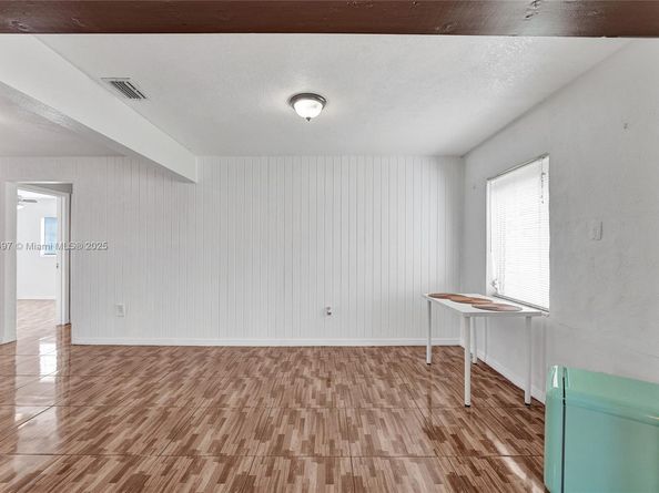 3330 Taft St, Hollywood FL 33021