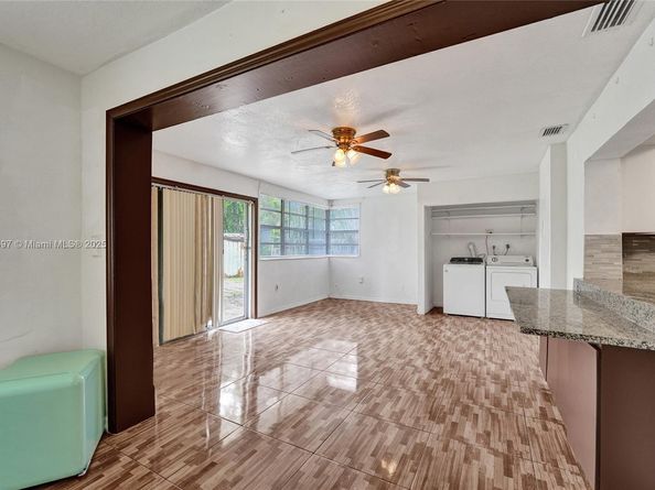 3330 Taft St, Hollywood FL 33021