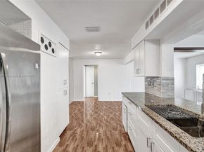 3330 Taft St, Hollywood FL 33021
