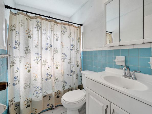 3330 Taft St, Hollywood FL 33021