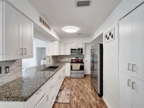 3330 Taft St, Hollywood FL 33021