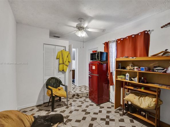 3330 Taft St, Hollywood FL 33021