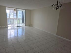 320 NE 12th Ave 703, Hallandale Beach FL 33009