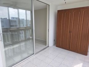 320 NE 12th Ave 703, Hallandale Beach FL 33009