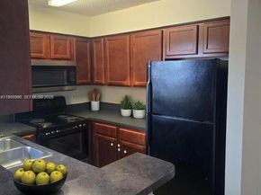 7610 Westwood Dr 120, Tamarac FL 33321