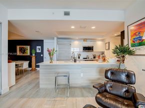121 NE 34th St 1607, Miami FL 33137