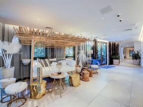121 NE 34th St 1607, Miami FL 33137