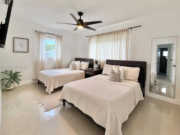 12445 SW 42 St, Miami FL 33175