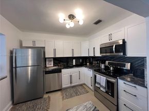 12445 SW 42 St, Miami FL 33175